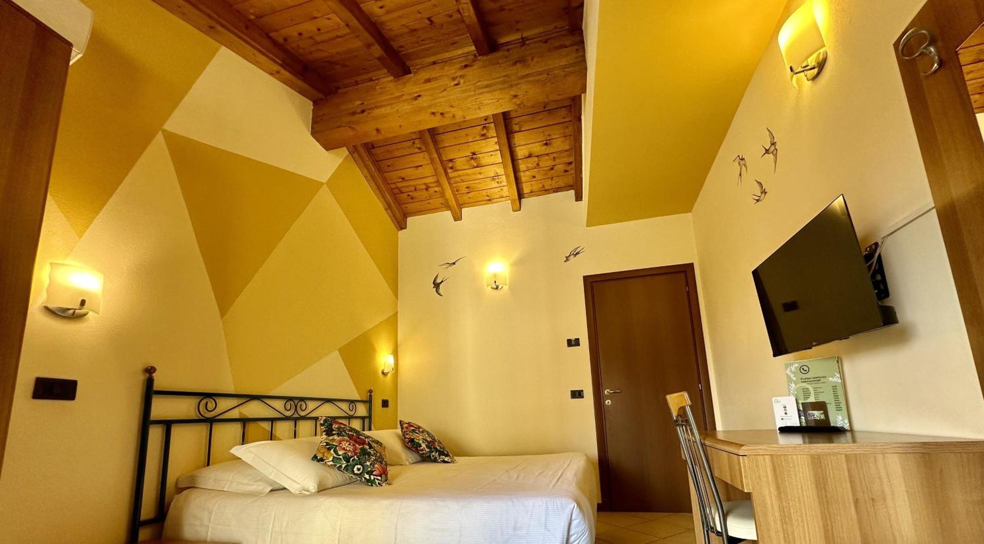 Hotel Dependance Pesce D'Oro Verbania Zewnętrze zdjęcie