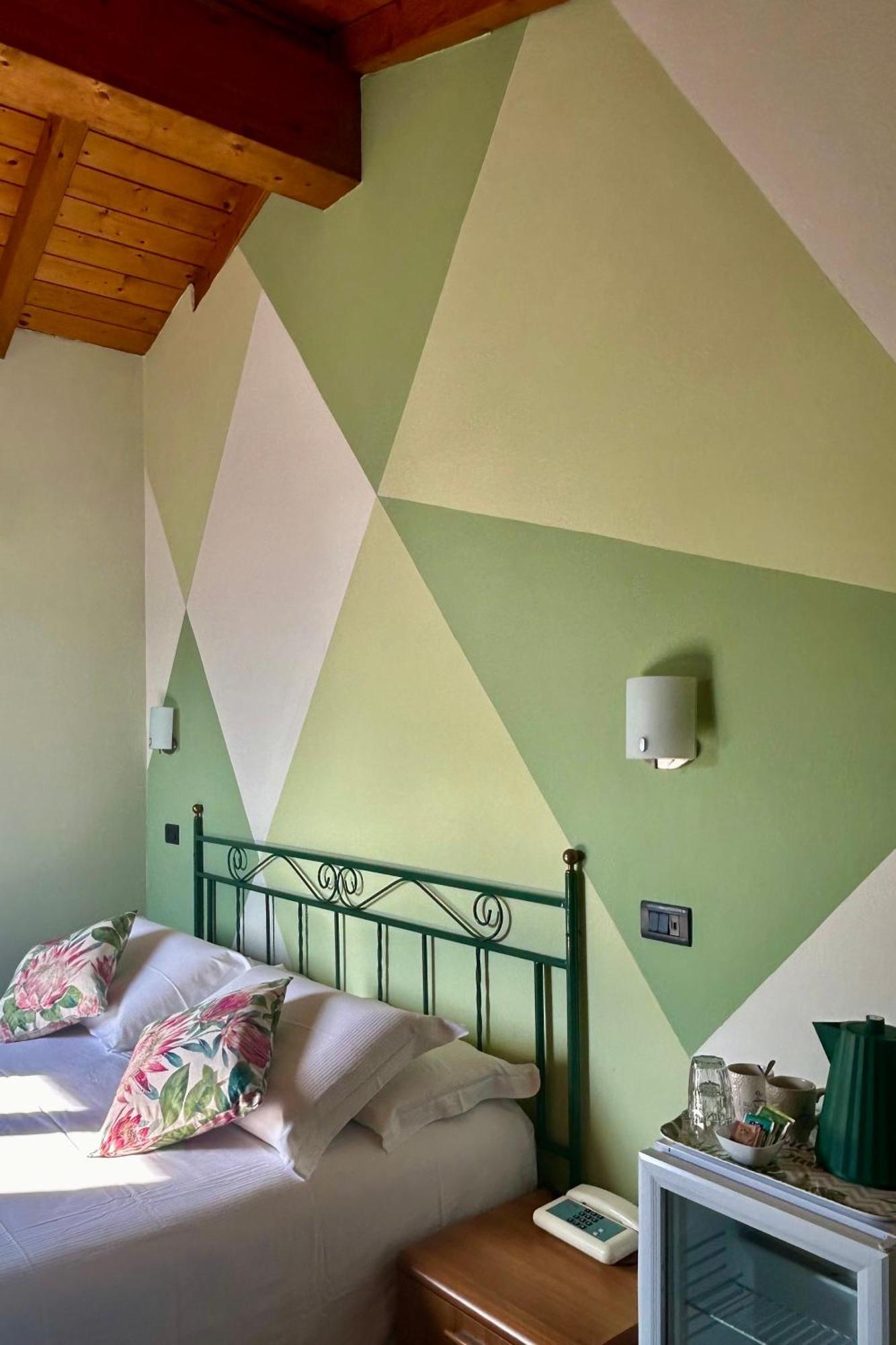 Hotel Dependance Pesce D'Oro Verbania Zewnętrze zdjęcie