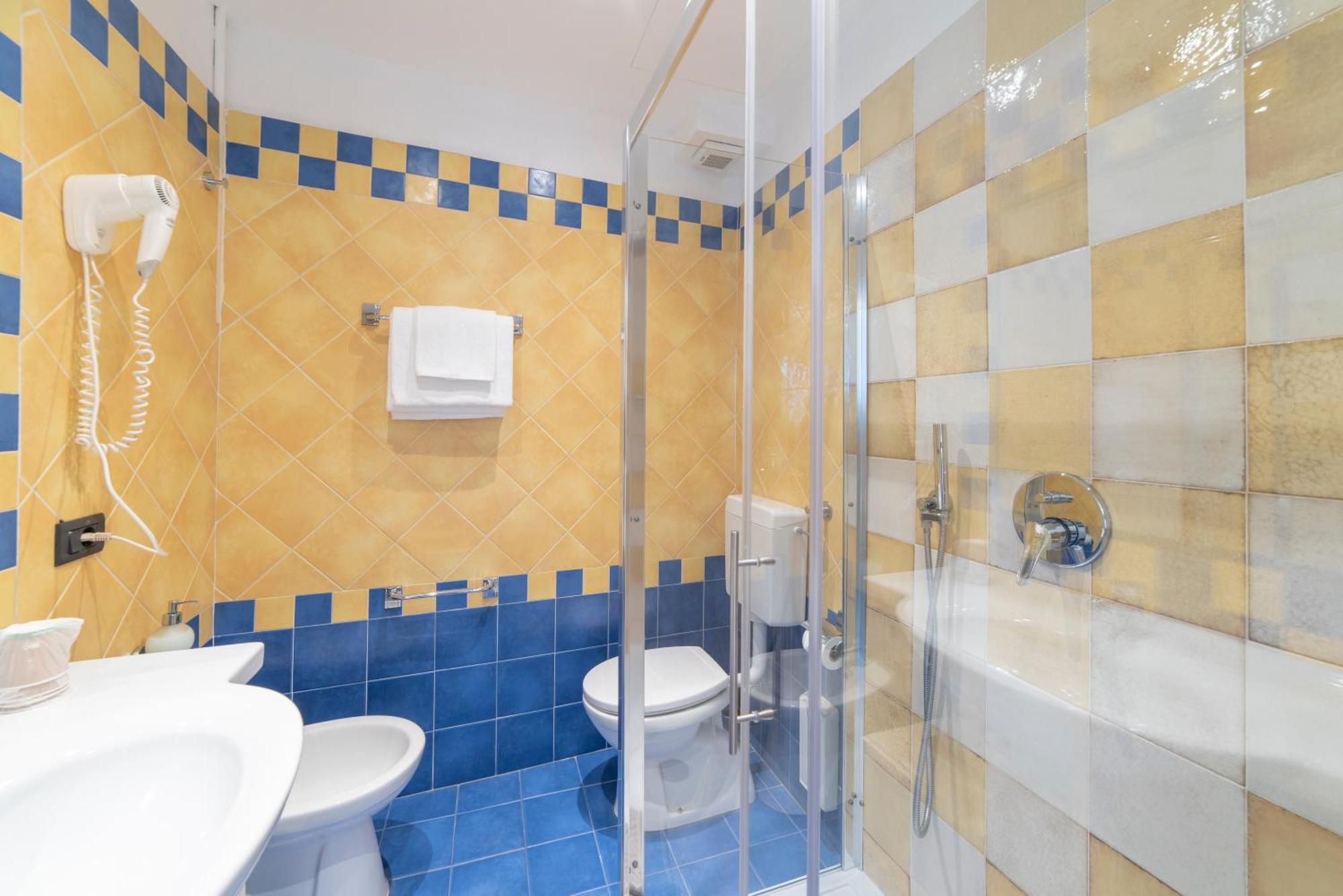 Hotel Dependance Pesce D'Oro Verbania Zewnętrze zdjęcie